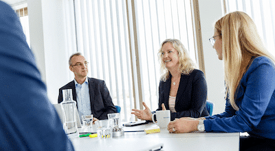 Bildschirmfoto 2021-04-06 um 19.26.50 - A.B.S. Global Factoring Beratung in einer Restrukturierung durch Eva Sartorius von A.B.S. Factoring